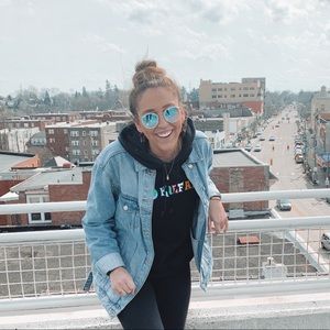 Meet your Posher, Cassy